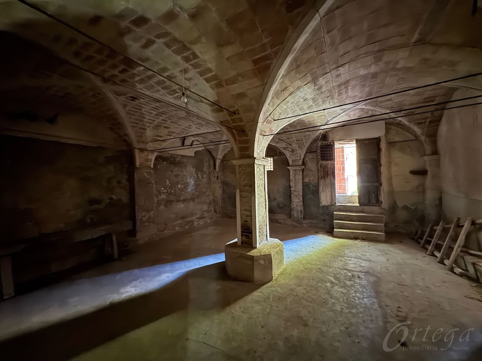 6 bedroom Townhouse for sale in Bullas - € 150,000 (Ref: 9778459)