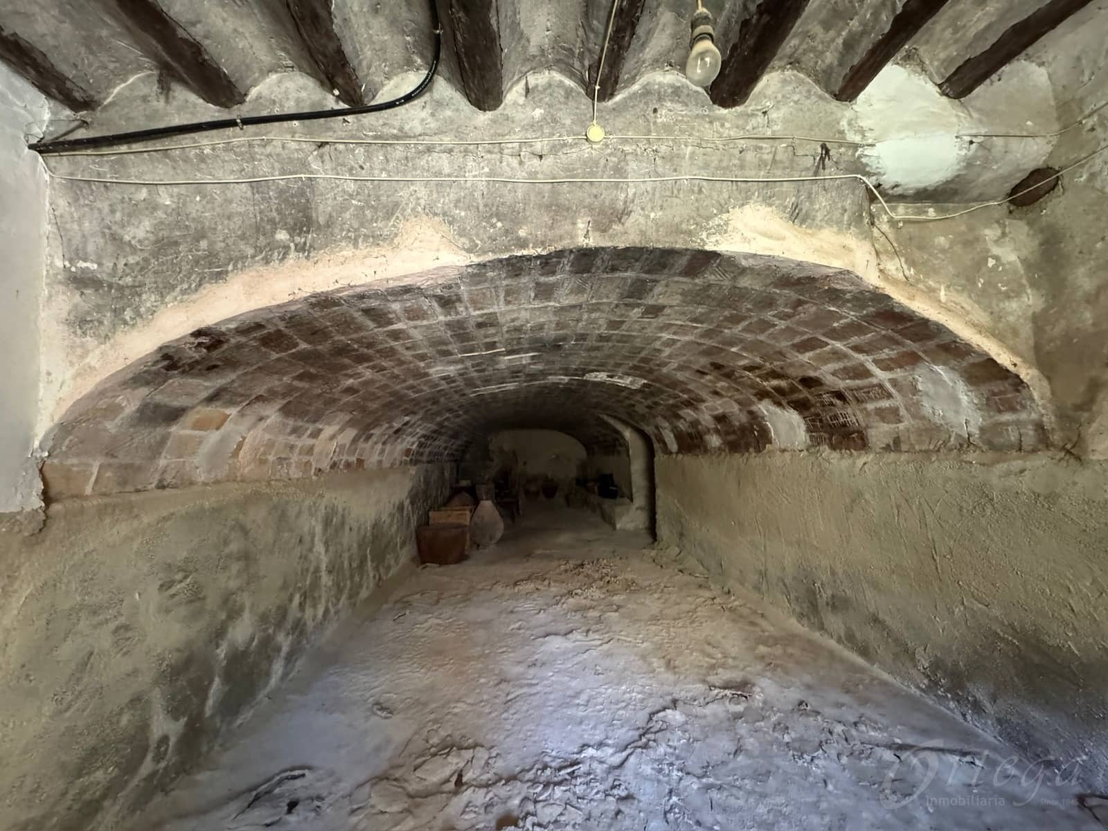 6 bedroom Townhouse for sale in Bullas - € 150,000 (Ref: 9778459)