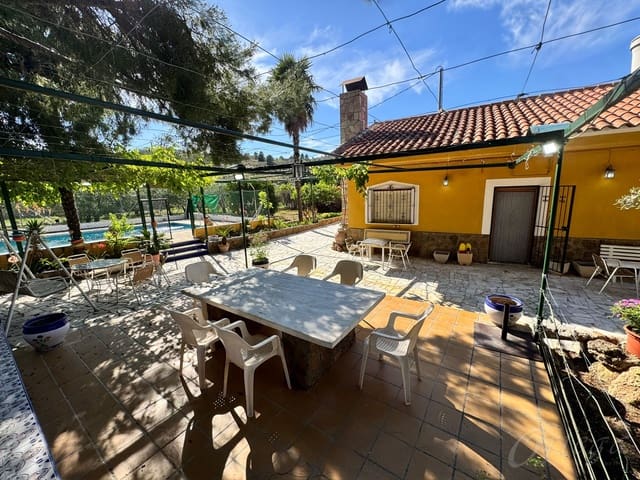 2 soverom Finca/Herregård til salgs i Cehegín med svømmebasseng garasje - € 135 000 (Ref: 9858953)