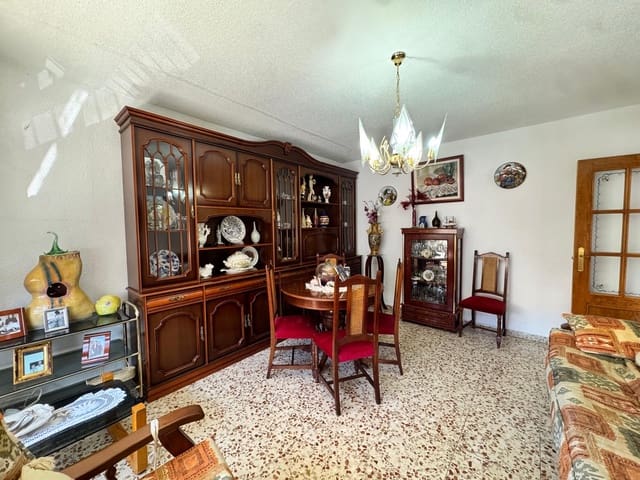 4 chambre Maison de Ville à vendre à Cehegín avec garage - 109 500 € (Ref: 9877582)