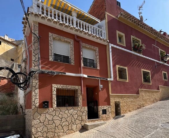 Casa de 3 habitaciones en Cehegín en venta con garaje - 59.900 € (Ref: 9902485)
