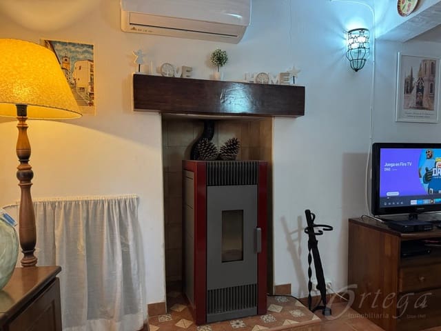 Casa de 3 habitaciones en Cehegín en venta con garaje - 59.900 € (Ref: 9902485)