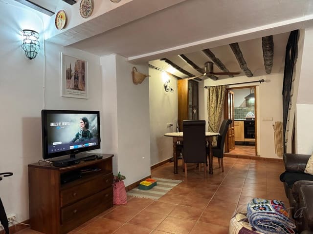 Casa de 3 habitaciones en Cehegín en venta con garaje - 59.900 € (Ref: 9902485)
