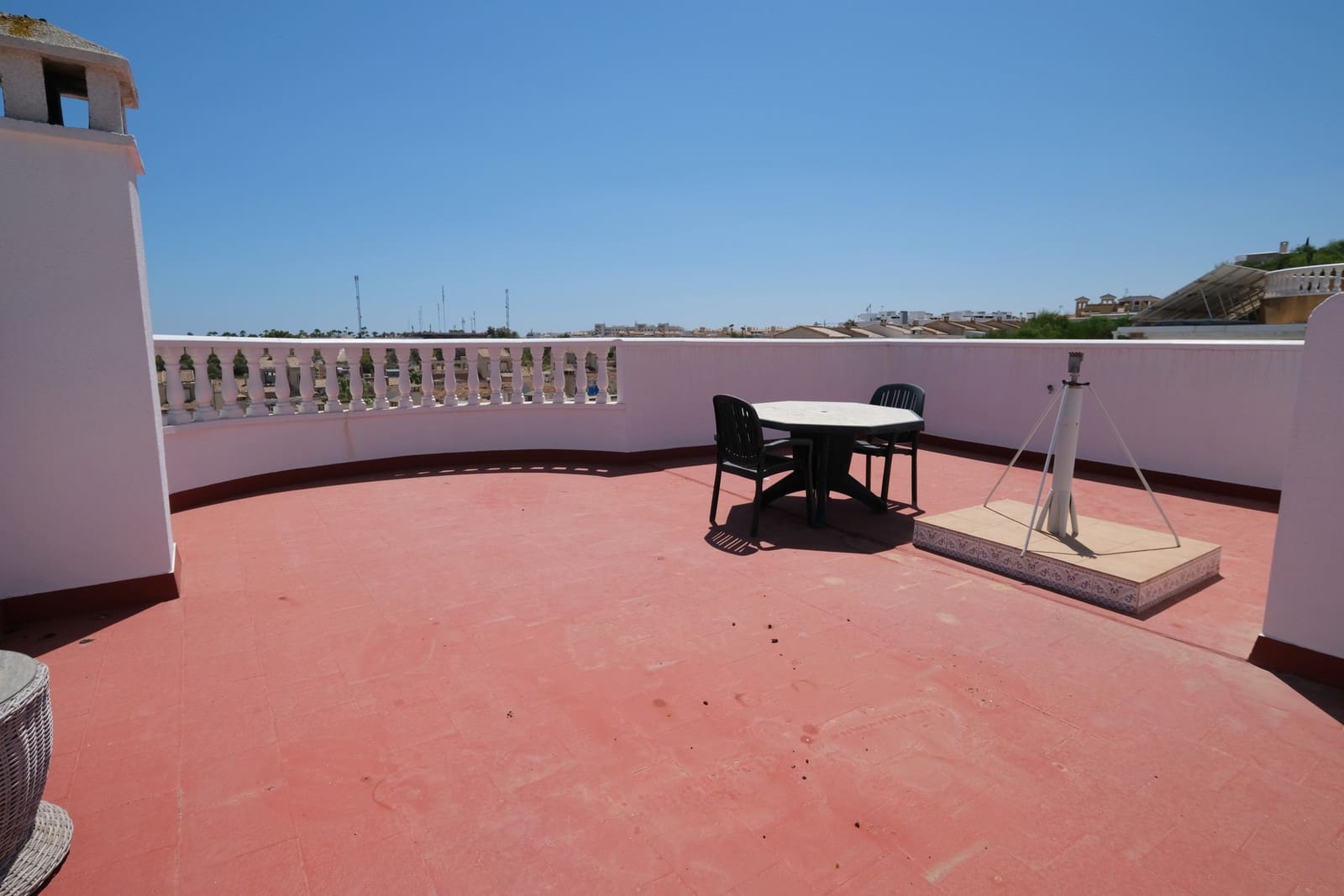 5 soveværelse Villa til salg i Villamartin med swimmingpool garage - € 495.000 (Ref: 10003491)