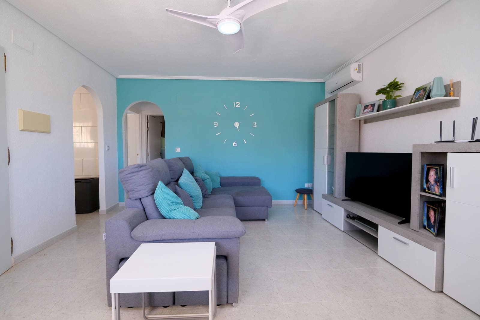 5 soveværelse Villa til salg i Villamartin med swimmingpool garage - € 495.000 (Ref: 10003491)