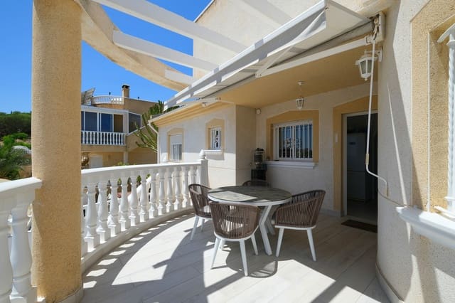 5 soveværelse Villa til salg i Villamartin, Orihuela med swimmingpool garage - € 495.000 (Ref: 10003491)