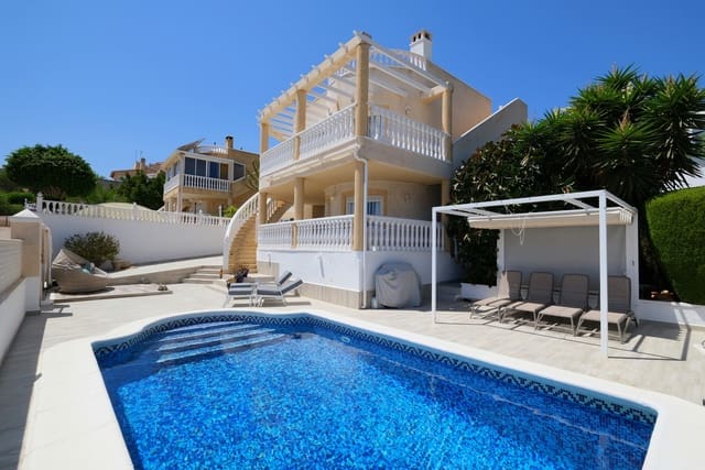 5 soveværelse Villa til salg i Villamartin, Orihuela med swimmingpool garage - € 495.000 (Ref: 10003491)
