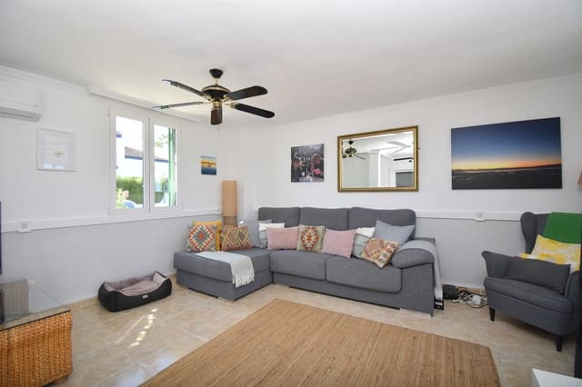 3 slaapkamer Huis te koop in Villamartin, Orihuela met zwembad - € 239.000 (Ref: 10005165)