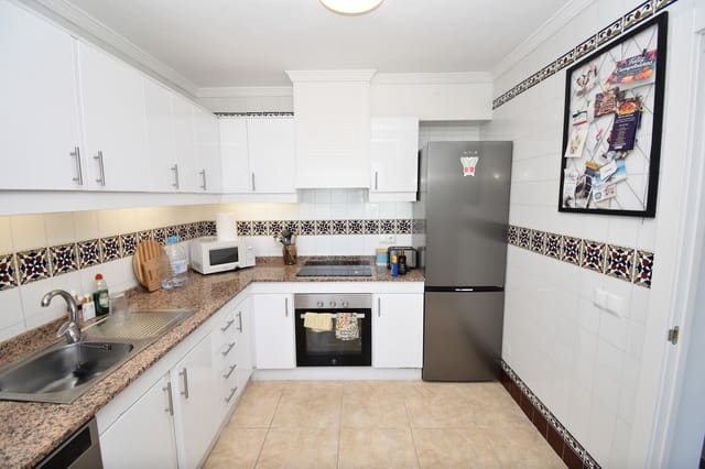 3 slaapkamer Huis te koop in Villamartin, Orihuela met zwembad - € 239.000 (Ref: 10005165)