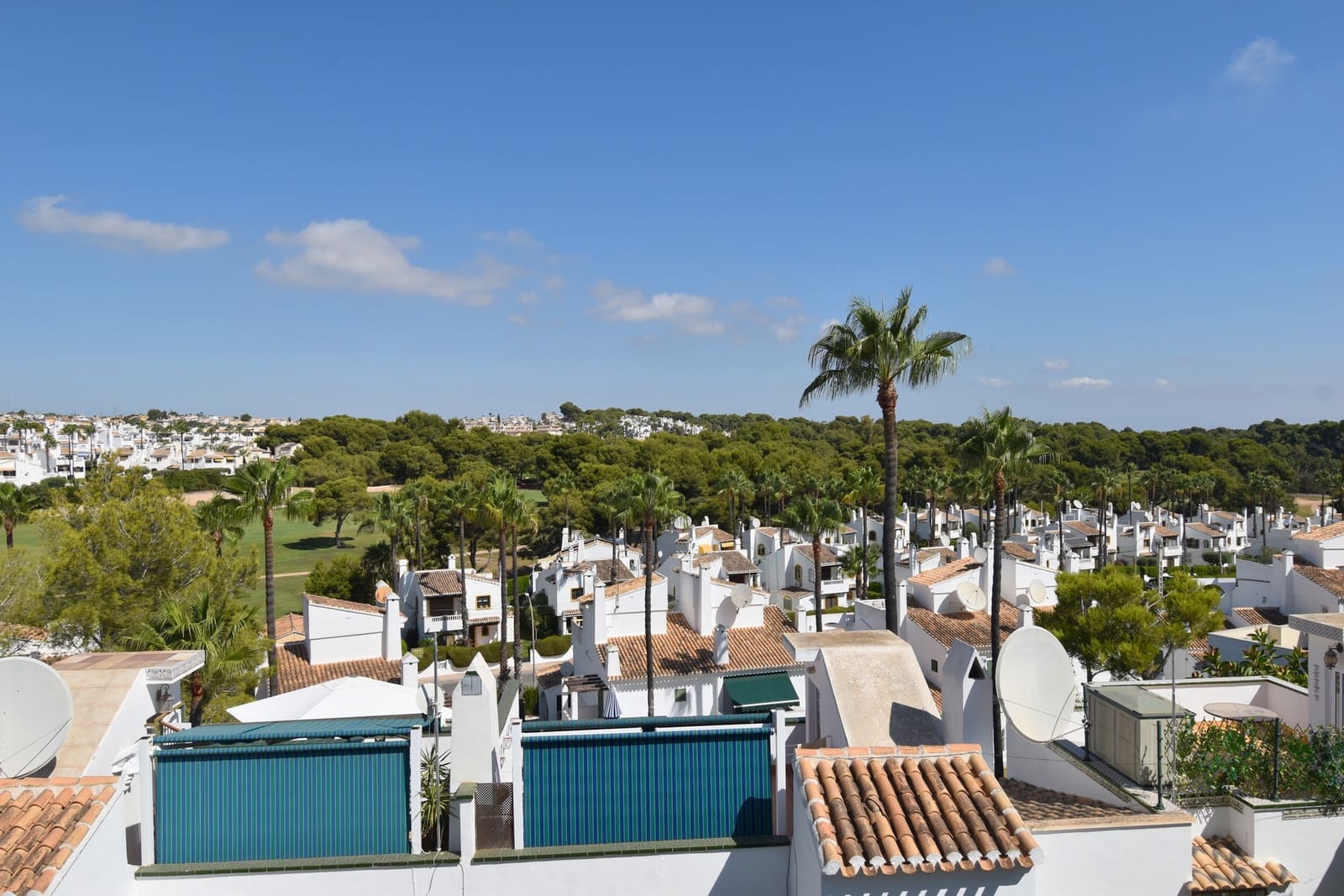 3 slaapkamer Huis te koop in Villamartin met zwembad - € 239.000 (Ref: 10005165)