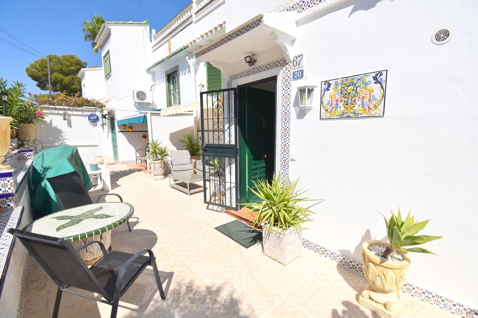 3 slaapkamer Huis te koop in Villamartin met zwembad - € 239.000 (Ref: 10005165)