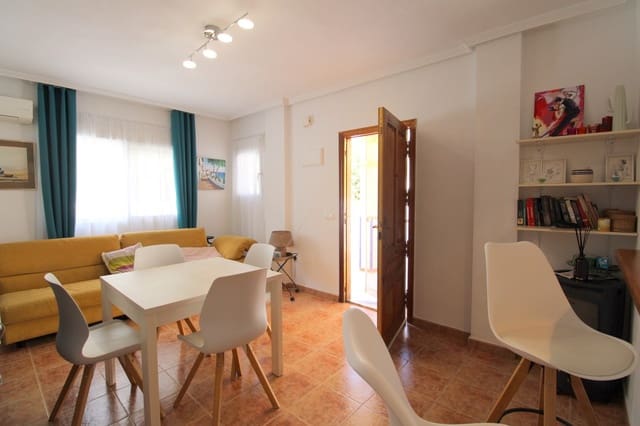 3 bedroom Townhouse for sale in Punta Prima, Torrevieja with pool - € 195,000 (Ref: 10005167)