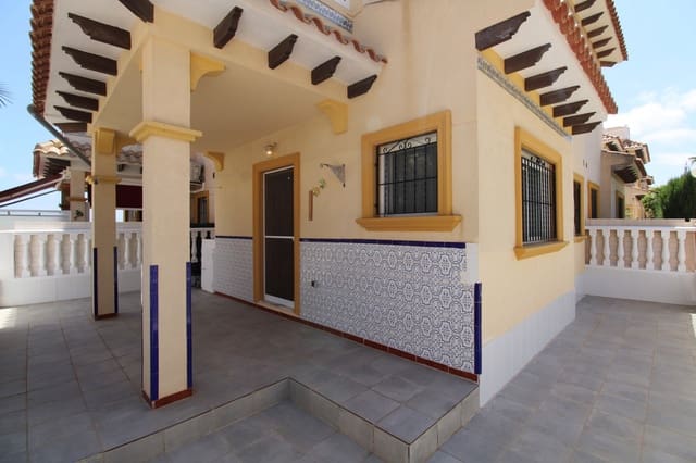 3 bedroom Townhouse for sale in Punta Prima, Torrevieja with pool - € 195,000 (Ref: 10005167)
