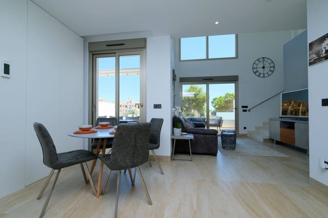 3 soveværelse Villa til salg i Villamartin, Orihuela med swimmingpool garage - € 485.000 (Ref: 10011070)