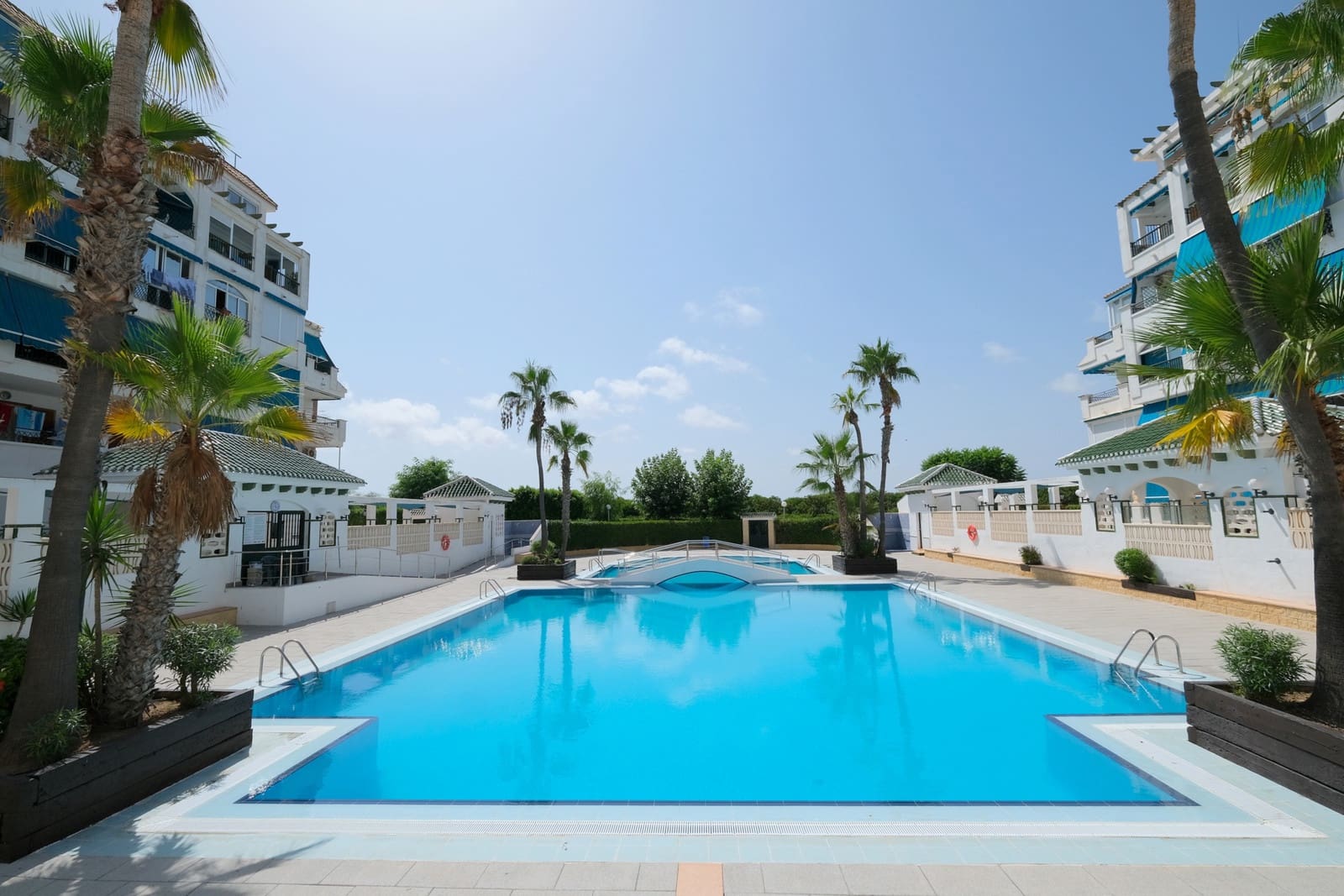 2 soveværelse Lejlighed til salg i La Mata med swimmingpool - € 135.000 (Ref: 10015120)