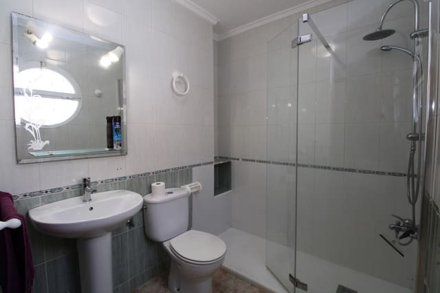 2 slaapkamer Huis te koop in Playa Flamenca, Orihuela met zwembad garage - € 174.999 (Ref: 10015121)