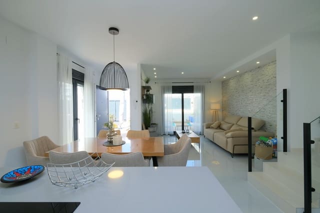 3 bedroom Villa for sale in Vistabella, Orihuela with pool garage - € 475,000 (Ref: 10022071)