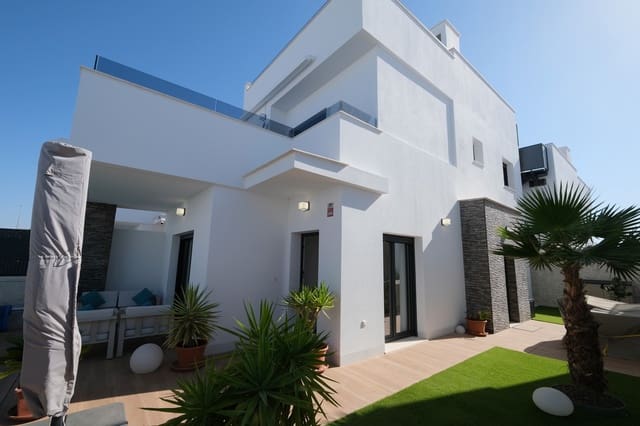 3 bedroom Villa for sale in Vistabella, Orihuela with pool garage - € 475,000 (Ref: 10022071)
