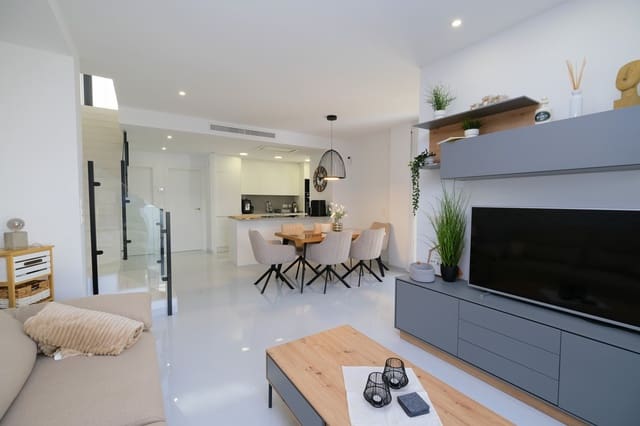 3 bedroom Villa for sale in Vistabella, Orihuela with pool garage - € 475,000 (Ref: 10022071)
