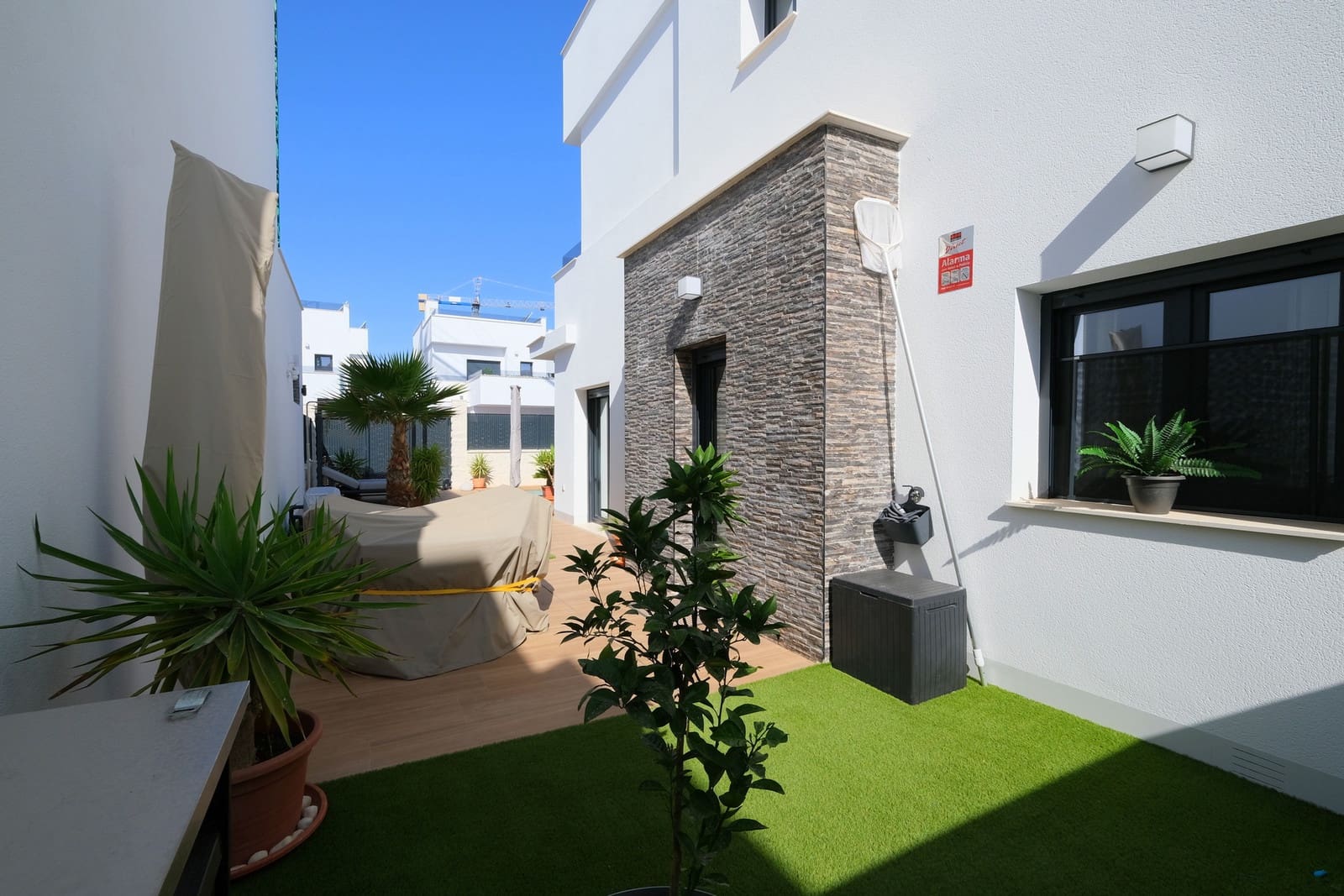 3 bedroom Villa for sale in Vistabella with pool garage - € 475,000 (Ref: 10022071)