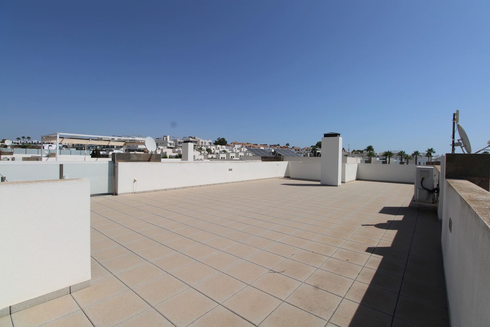 3 bedroom Villa for sale in Villamartin with pool garage - € 445,000 (Ref: 10023637)