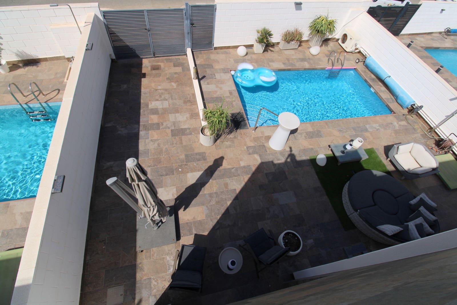 3 bedroom Villa for sale in Villamartin with pool garage - € 445,000 (Ref: 10023637)