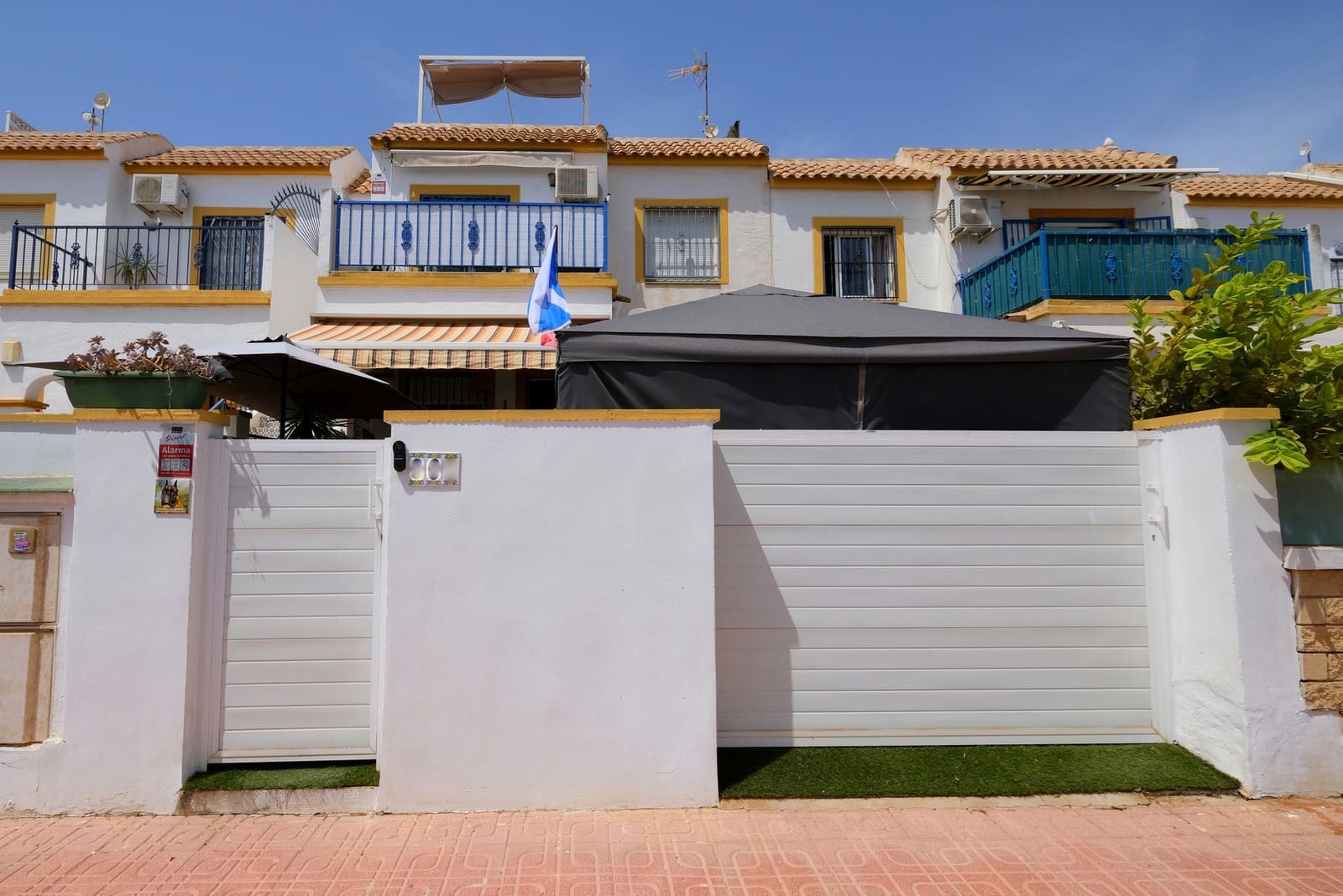 Apartamento de 3 habitaciones en La Florida en venta con piscina garaje - 169.995 € (Ref: 10025170)