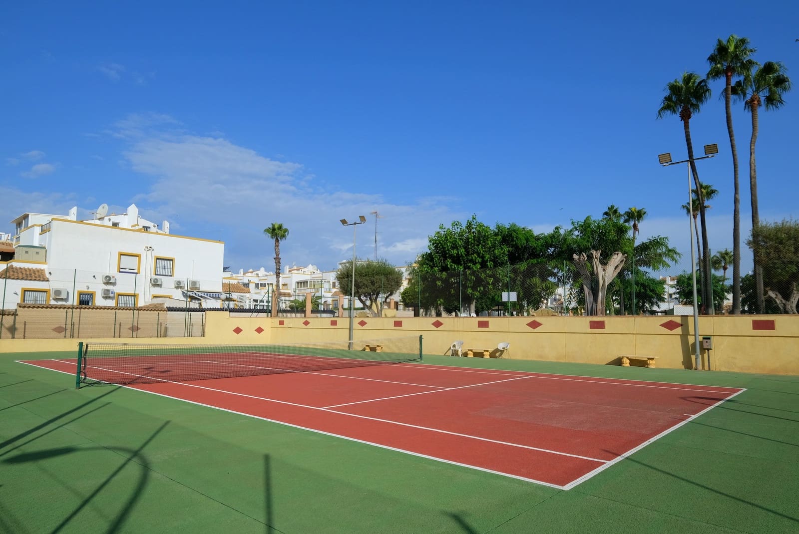 Apartamento de 3 habitaciones en La Florida en venta con piscina garaje - 169.995 € (Ref: 10025170)