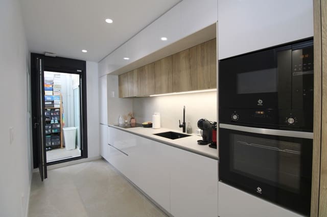 3 soveværelse Byhus til salg i San Pedro del Pinatar ciudad, San Pedro del Pinatar med swimmingpool garage - € 375.000 (Ref: 10026881)