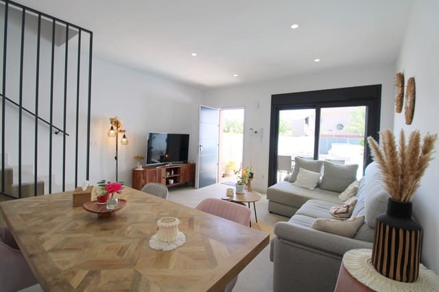 3 soveværelse Byhus til salg i San Pedro del Pinatar ciudad, San Pedro del Pinatar med swimmingpool garage - € 375.000 (Ref: 10026881)