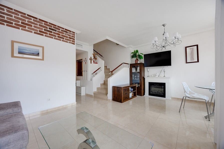 2 soveværelse Lejlighed til salg i Cabo Roig med swimmingpool - € 239.000 (Ref: 10030142)