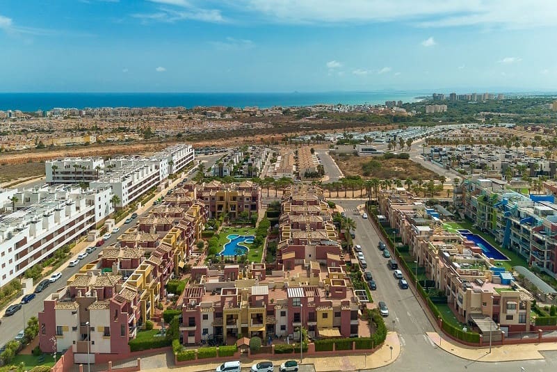 2 soveværelse Lejlighed til salg i Cabo Roig med swimmingpool - € 239.000 (Ref: 10030142)