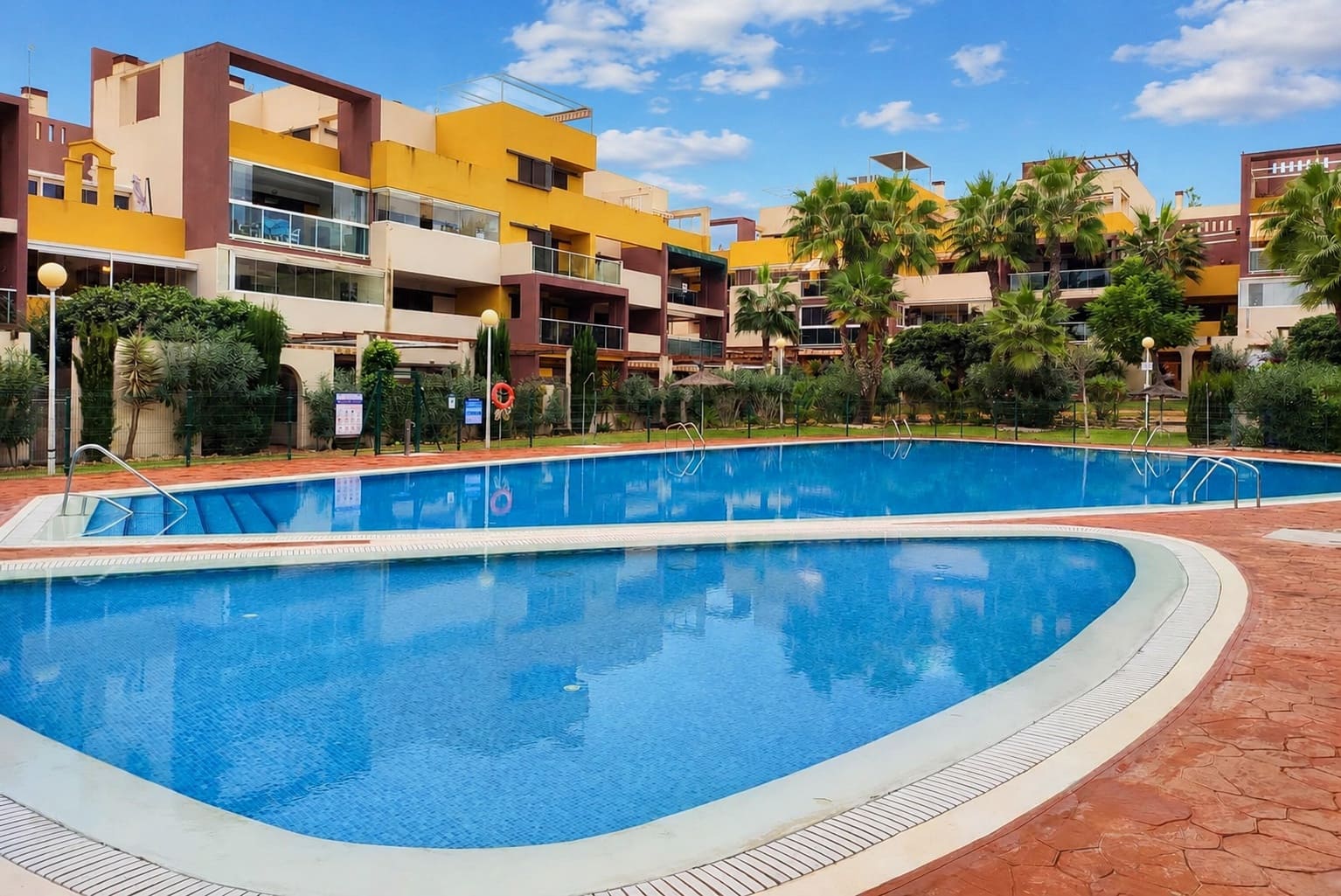 2 Zimmer Apartment zu verkaufen in Playa Flamenca mit Pool Garage - 239.000 € (Ref: 10030143)