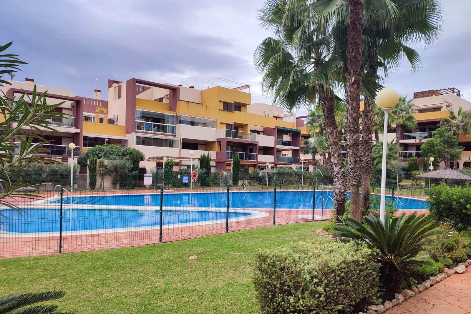 2 Zimmer Apartment zu verkaufen in Playa Flamenca mit Pool Garage - 239.000 € (Ref: 10030143)