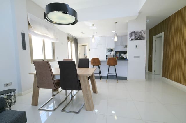 3 slaapkamer Villa te koop in Villamartin, Orihuela met zwembad - € 449.995 (Ref: 10033527)