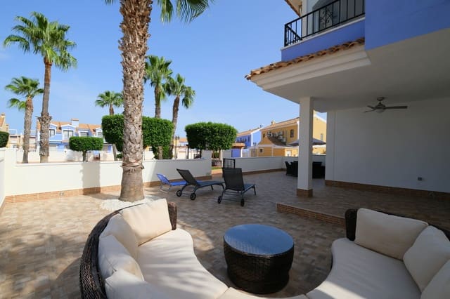 2 bedroom Apartment for sale in Cabo Roig, Orihuela with pool - € 189,995 (Ref: 10034977)