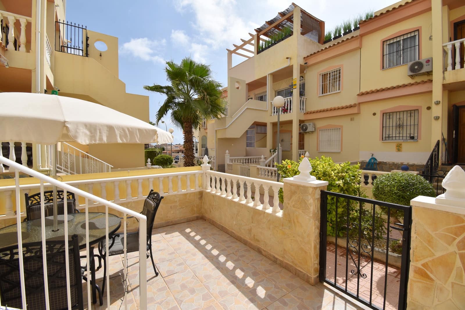 2 sypialnia Apartament na sprzedaż w La Florida z basenem - 149 995 € (Ref: 10046940)