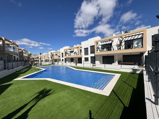 Ático de 2 habitaciones en Villamartin, Orihuela en venta con piscina garaje - 255.000 € (Ref: 10054810)