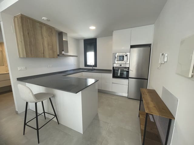 Ático de 2 habitaciones en Villamartin, Orihuela en venta con piscina garaje - 255.000 € (Ref: 10054810)