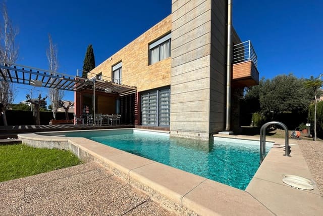 4 camera da letto Villa in vendita in Dehesa de Campoamor, Orihuela con piscina garage - 1.300.000 € (Rif: 10061349)