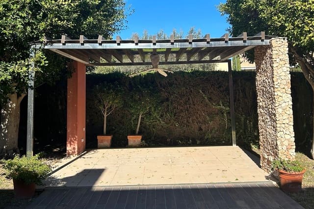 4 camera da letto Villa in vendita in Dehesa de Campoamor, Orihuela con piscina garage - 1.300.000 € (Rif: 10061349)