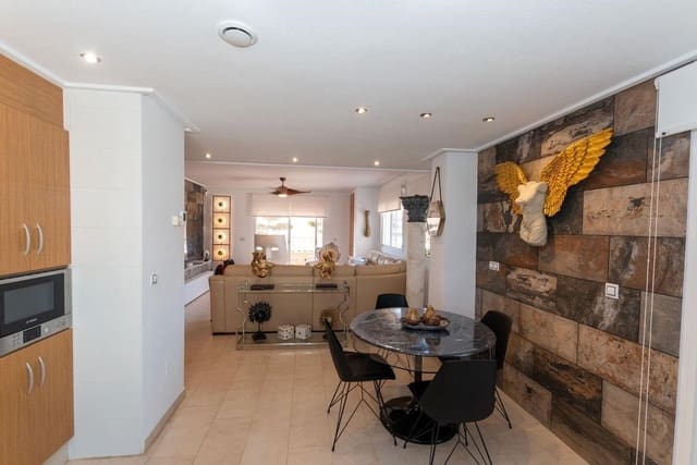 3 soverom Leilighet til salgs i Los Dolses, Orihuela med svømmebasseng garasje - € 395 000 (Ref: 10061350)