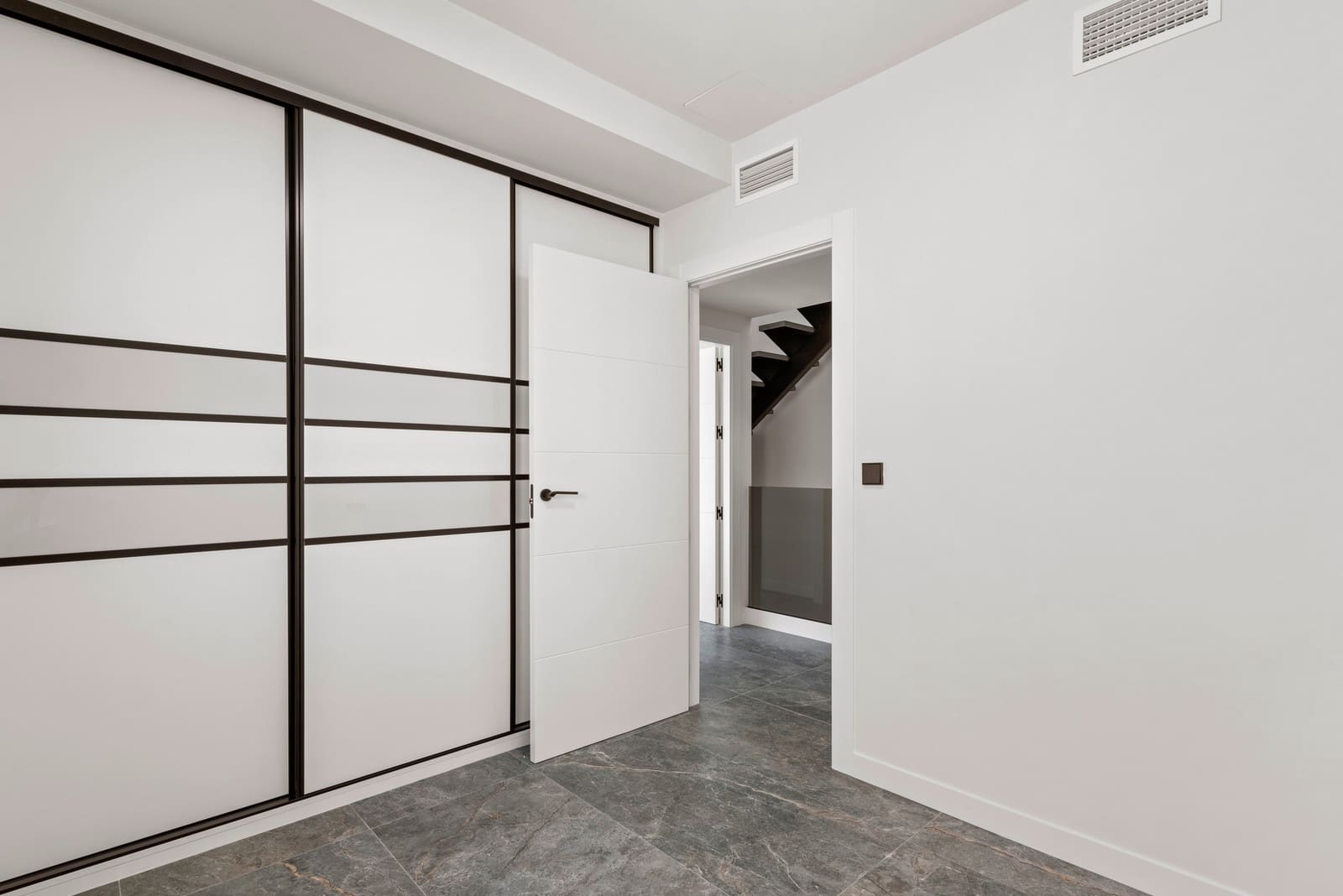 4 Zimmer Villa zu verkaufen in Torre de la Horadada mit Pool Garage - 649.000 € (Ref: 10061351)