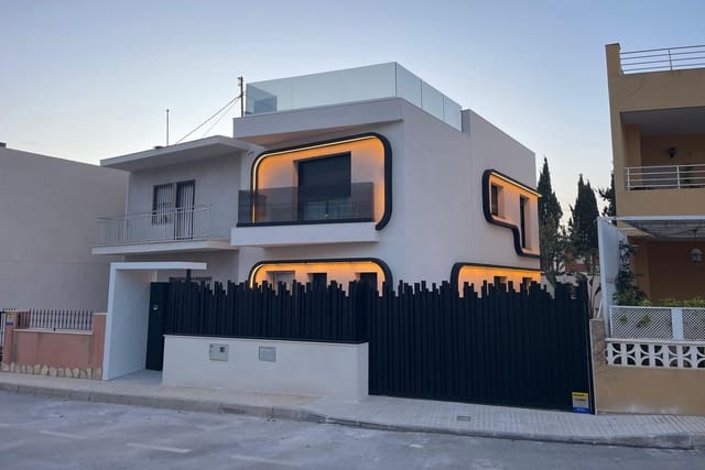 4 Zimmer Villa zu verkaufen in Torre de la Horadada, Pilar de la Horadada mit Pool Garage - 649.000 € (Ref: 10061351)