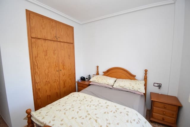 2 bedroom Penthouse for sale in Villamartin, Orihuela with pool garage - € 129,999 (Ref: 10063871)