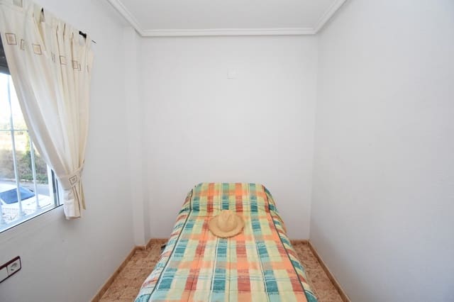 2 bedroom Penthouse for sale in Villamartin, Orihuela with pool garage - € 129,999 (Ref: 10063871)