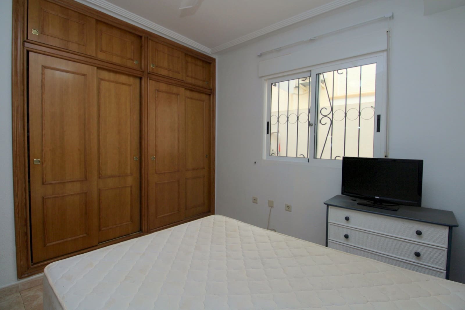 2 slaapkamer Appartement te koop in Punta Prima met zwembad garage - € 147.000 (Ref: 10077688)