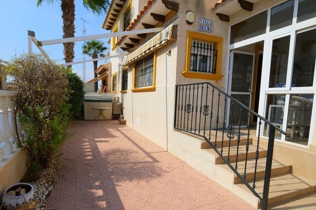 2 soveværelse Byhus til salg i Playa Flamenca, Orihuela med swimmingpool garage - € 219.500 (Ref: 10080513)
