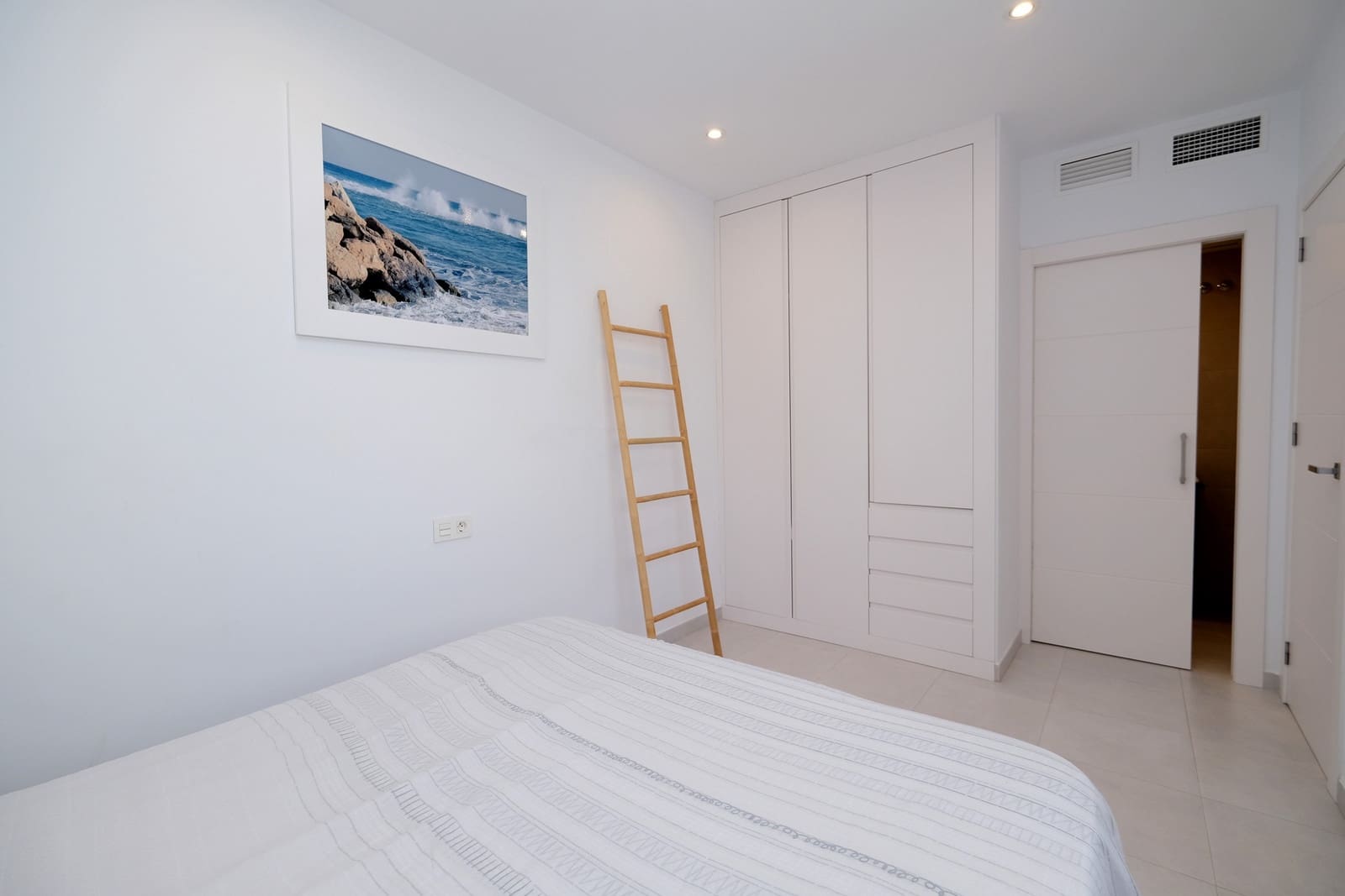 Ático de 2 habitaciones en San Pedro del Pinatar en venta con piscina garaje - 249.995 € (Ref: 10097646)