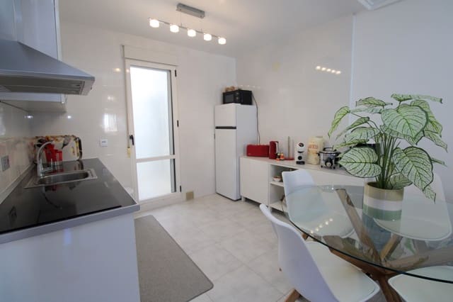 2 quarto Apartamento para venda em El Chaparral - La Siesta - La Torreta, Torrevieja com piscina garagem - 209 000 € (Ref: 10097647)